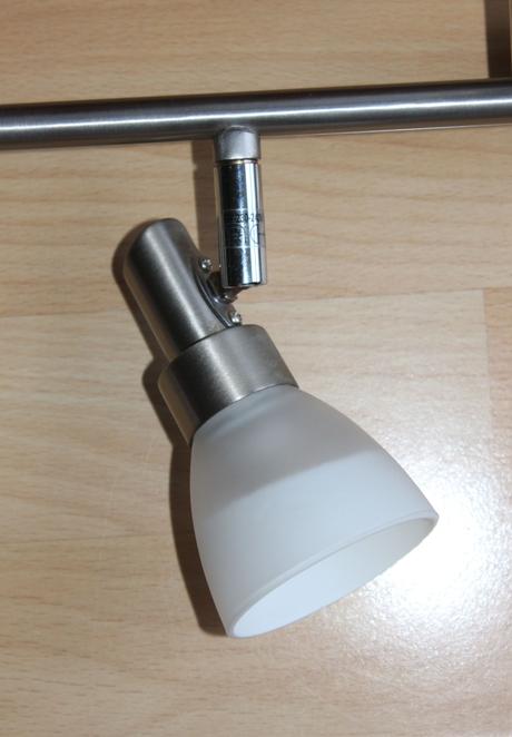 Stropní svítidlo se čtyřmi bodovkami, 