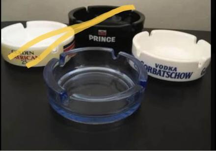 Popelník / popelníky, 