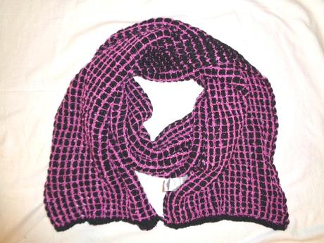 Nádherná černorůžová šála -kostičky - maxi,