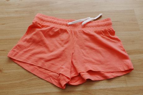 Oranzove kratasy 122-140, 128