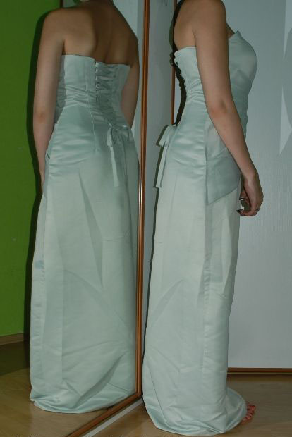 Pastelově zelené plesové společenské šaty, 38