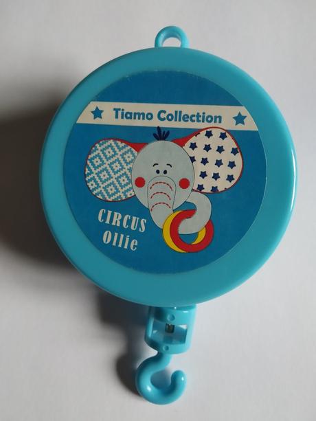 Hrací kolotoč nad dětskou postýlku, 