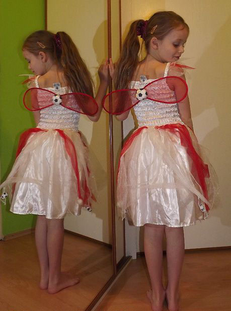 Karnevalové šaty fotbalová víla,