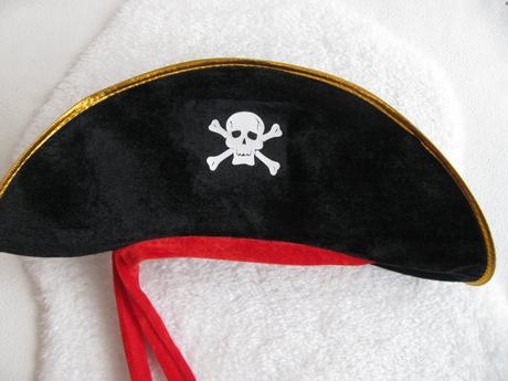 Karneval - pirátská čepice,