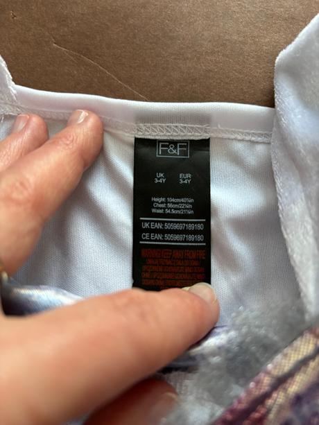 An2/ kostým princezna - v.3/4 roky,