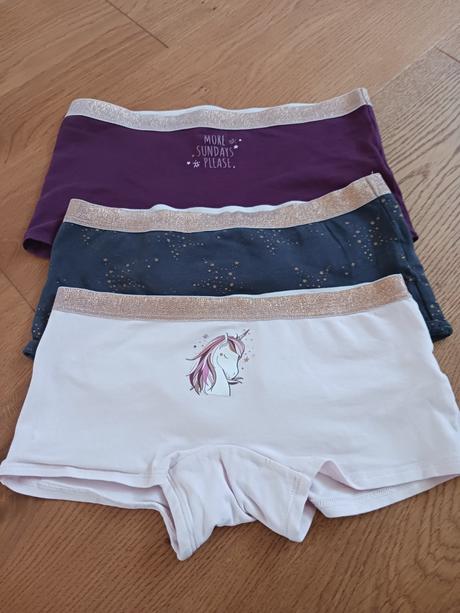 Kalhotky č.140/152, c&a,146