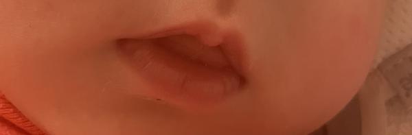 Pootevřená pusinka u miminka: Měli bychom se obávat?