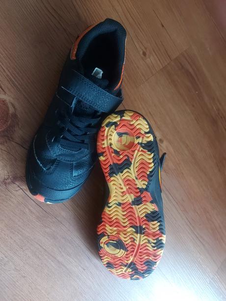 Sálovky, boty do tělocvičny, haly, decathlon,34