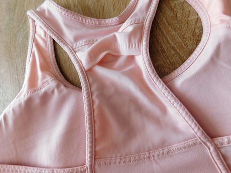 Dámská sportovní podprsenka, xl