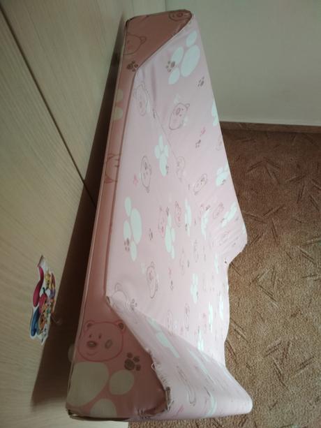 Přebalovací deska na komodu, 