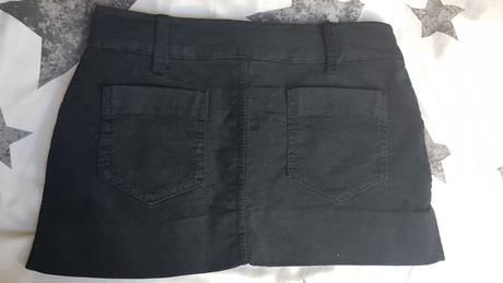 Mensetrova minisukne, 152