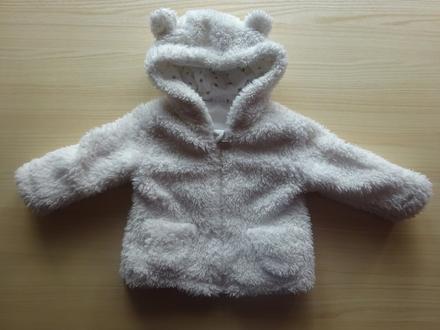Bílý chlupatý kabátek, vel. 74, f&f,74