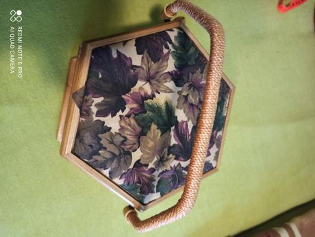 Košík na šicí potřeby, 