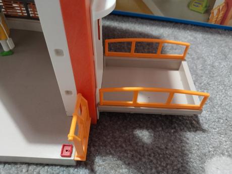 Playmobil nemocnice,vrtulník a sanitka,
