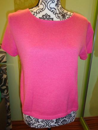 Pěkné růžové úpletové tričko, m