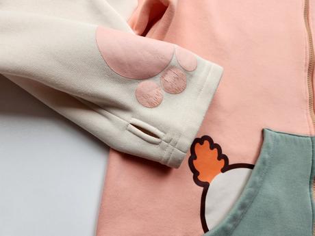 Obrázková mikina s ušatou kapucí vel. s / 36, s