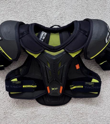 Chrániče ramen ccm tacks xf sr, vel. s, ccm,s