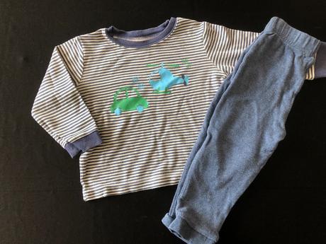 Vel. 80 pyžamová komplet s autem, 80