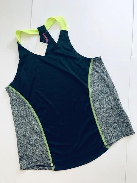 Ob/ sportovní top - v.11/12 let, marks & spencer,152