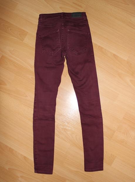 Rifle, džíny, slimky, 158