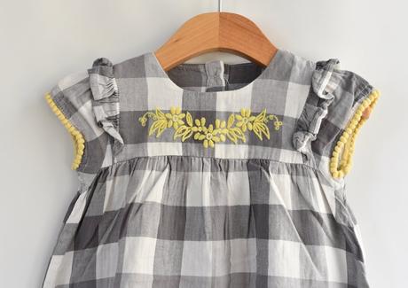 Šaty vel. 18 - 24 m, nutmeg,92