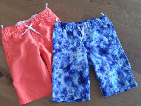 Kraťasy 2x č.122-128, c&a,122