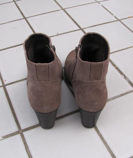 Hnědé kotníkové boty, 40