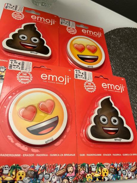 Výtvarné a kreativní potřeby,