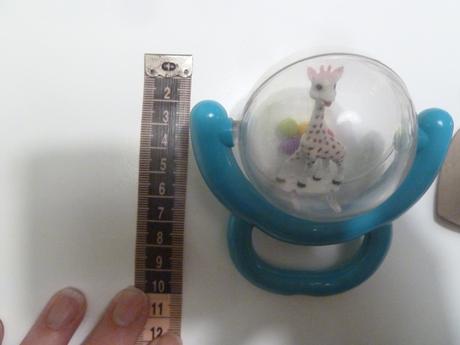 Vulli žirafa sophie chrastítko s ručkou,