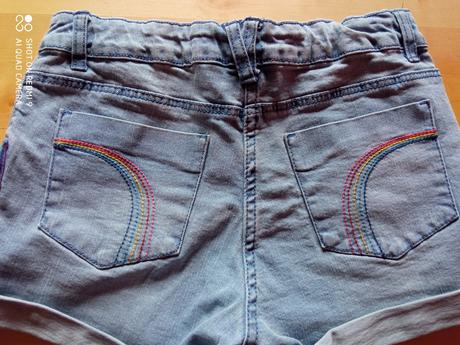 Dvoje kraťasy s tunikou, 140–152