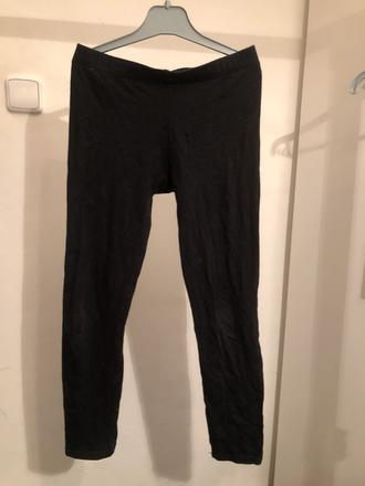 Černé kratší legíny, 128