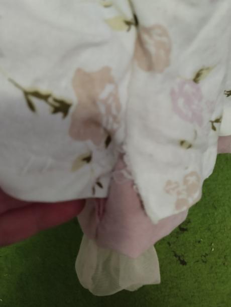 Značená mohutná porcelánová panenka,