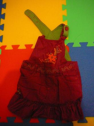 Krásné mančestrové šatičky, marks & spencer,68