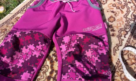 Nabízíme velmi krásné softshelové kalhoty,top stav, 80