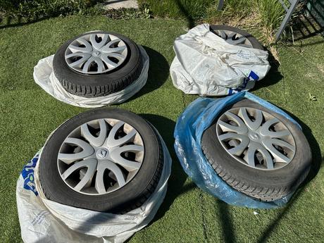 Zimní kola nokian - disky a pneu, 4 ks 185/65 r15, 