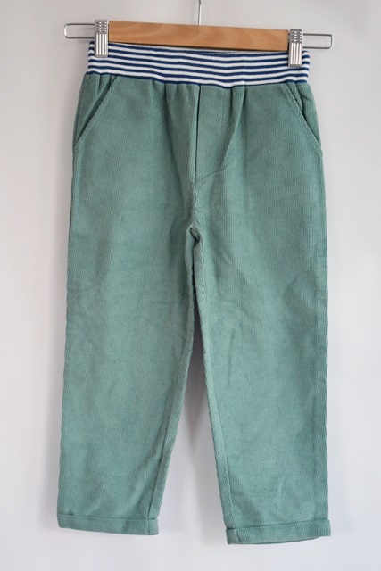 Kalhoty vel. 5 let, 110