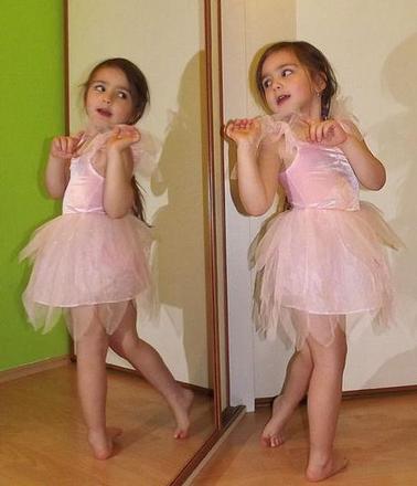 Karnevalové růžové šaty kostým víla,