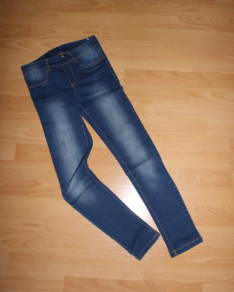 Rifle, džíny, slimky, takko,152