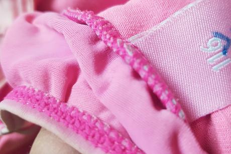 Dívčí plavky, 116