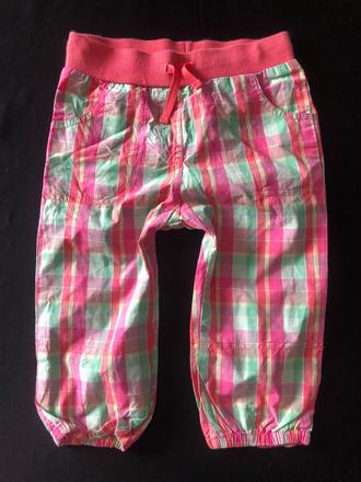 Vel. 116 plátěné šortky s tkanicí a kapsami, 116