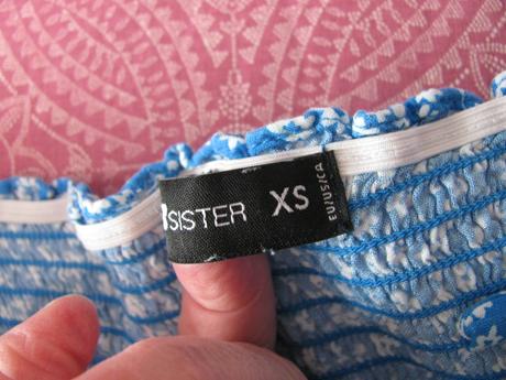 Krásné letní modré šaty s drobnými kvítky, xs