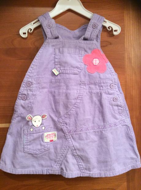 Fialkové šatičky s myšičkou a kapsičkami, cherokee,68