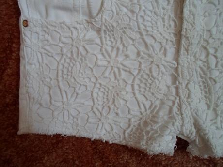 Bílé kraťasy kraťásky šortky s krajkou, denim co,146