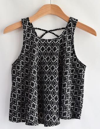 Tílko vel. 10 - 11 let, primark,146