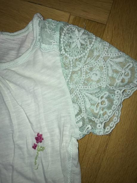 3x zelenkavé tričko, vážka, krajka, 122, 134