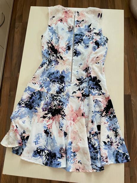 Květované šaty, vel m, mohito, povolený šev, mohito,m