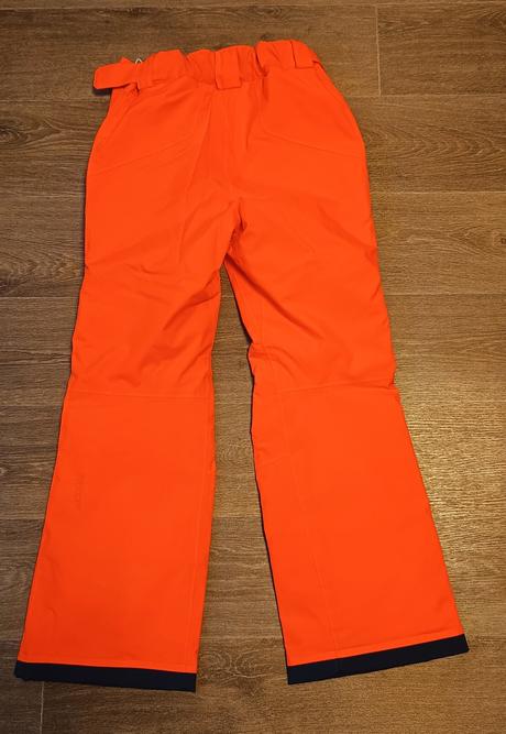 Lyžařská bunda phenix a nové kalhoty helly hansen, 152