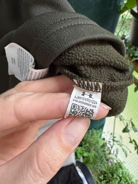 Mikča, under armour,164