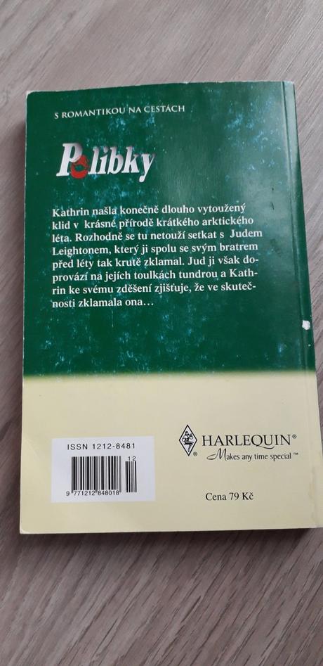1413 - sandra fieldová - slunce o půlnoci, 
