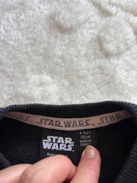 K1/ mikina černá star wars- v.4/5 let, primark,110
